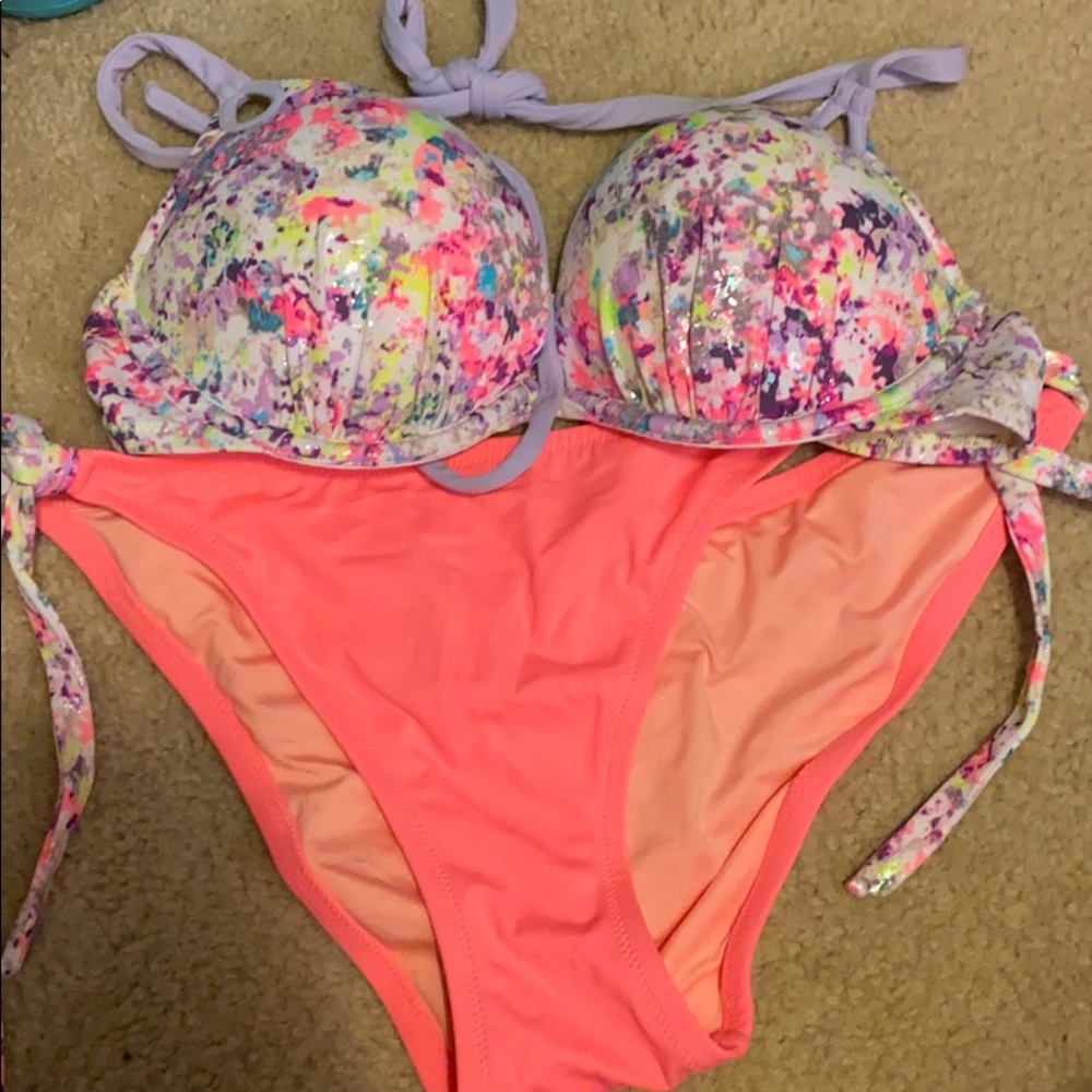 Victoria Secret (bottoms only)
